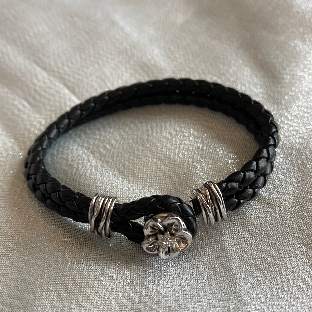M&V vegan leather braid bracelet